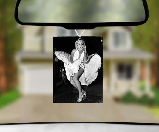 Marilyn felt freshie